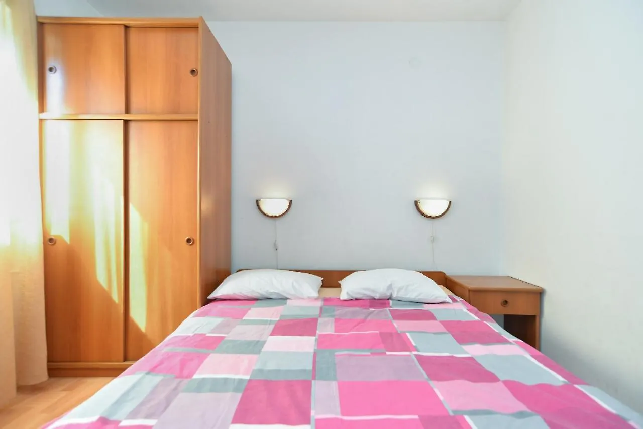 Apartments Dolinka Pola 0*,  Croazia